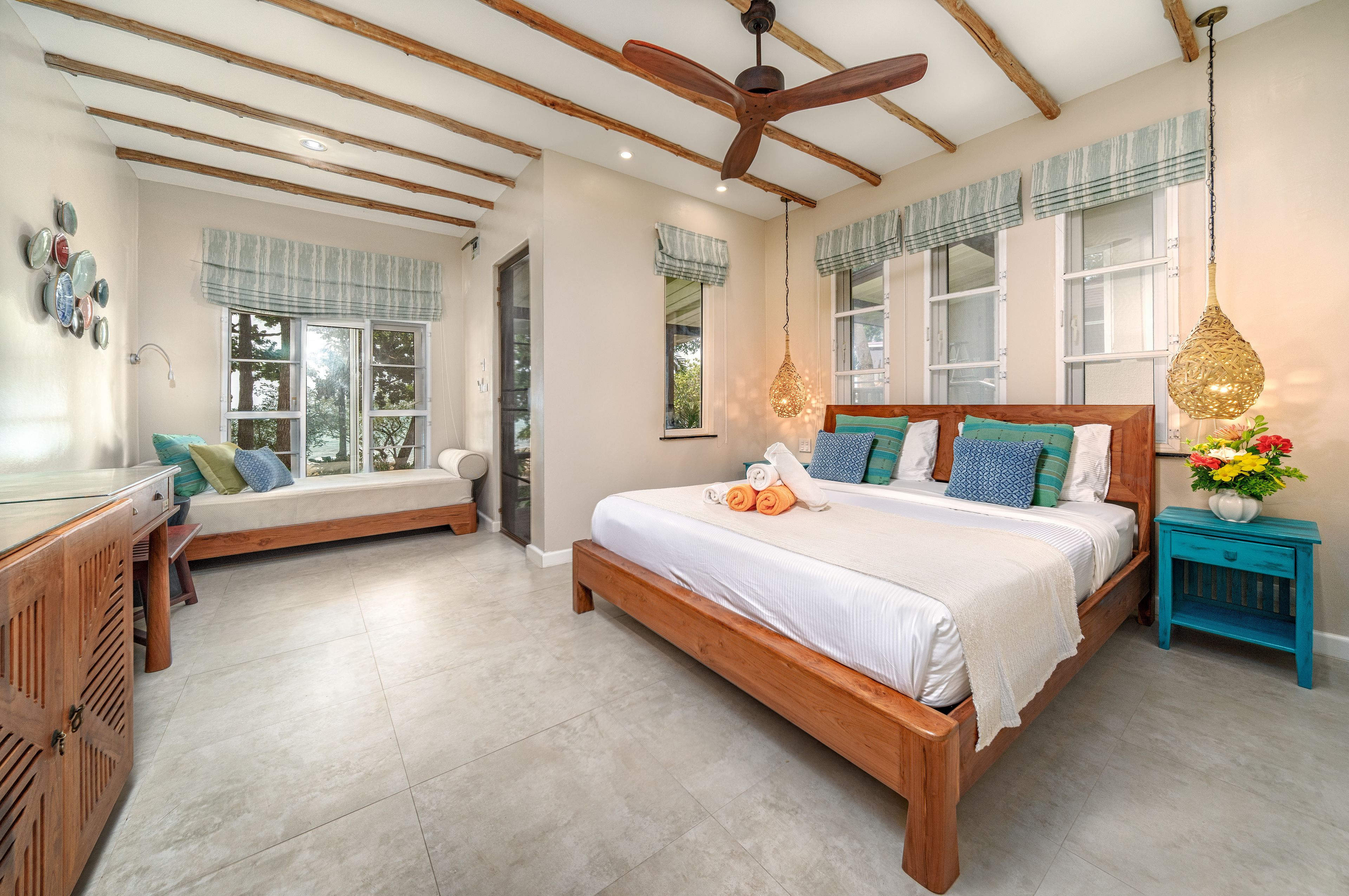 deluxe sea view | minibar, in-room safe, desk, free wifi