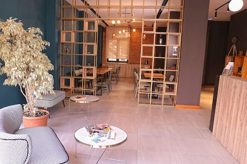 Reception hall