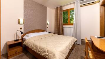 Habitación estándar doble | Escritorio y wifi gratis