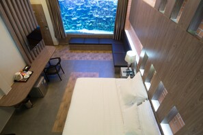 Aquarium Suite, 1 King Bed