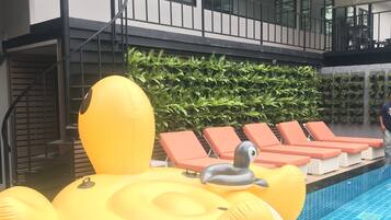 Outdoor pool, pool loungers