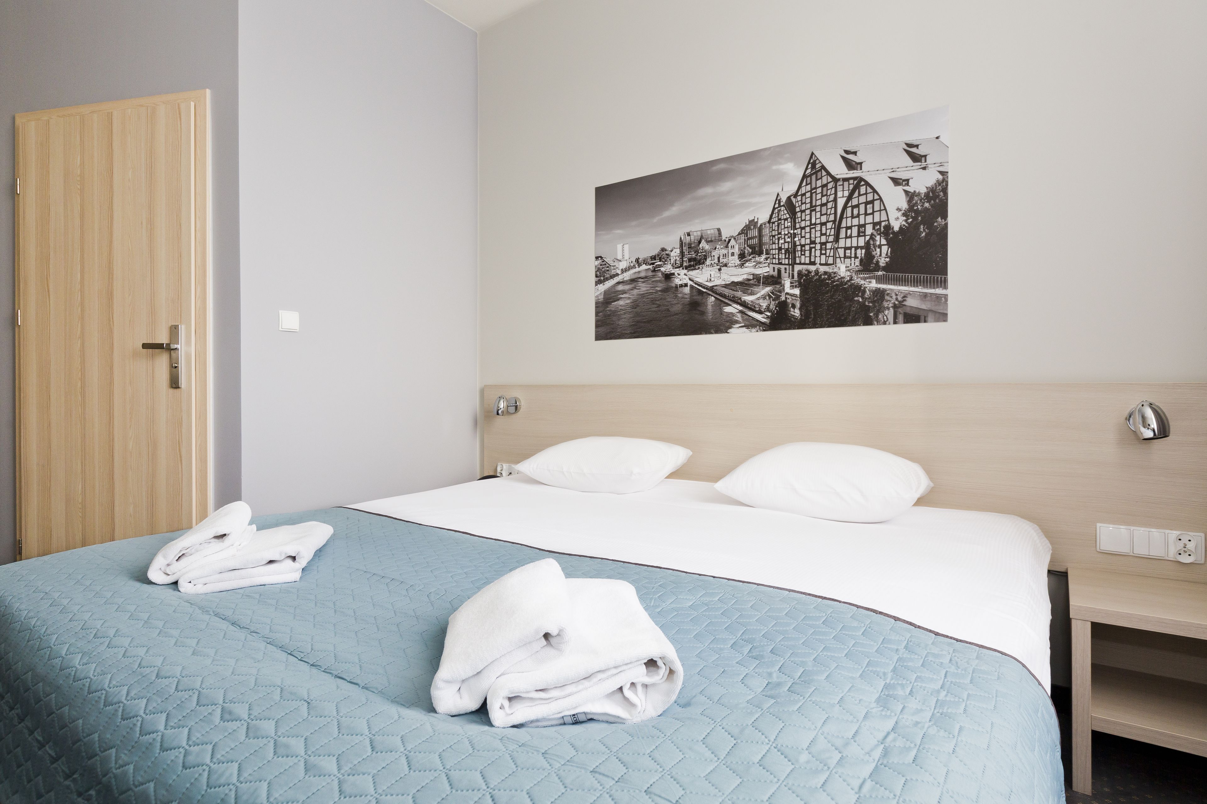 double room | in-room safe, desk, iron/ironing board, free wifi