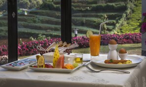 每日供应欧陆式早餐（每人 USD 60）