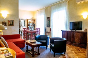 Living area - Santo Stefano Penthouse (Florence)