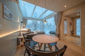 Sky View Cabin Deluxe Plus | Literie de qualité supérieure, minibar, chambres insonorisées