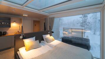 Sky View Cabin Double | Premium bedding, minibar, soundproofing, free cots/infant beds