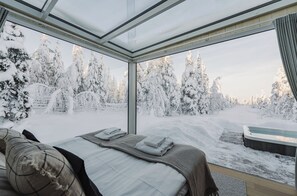 Premium bedding, minibar, soundproofing, free cots/infant beds - Northern Lights Ranch (Kittila)