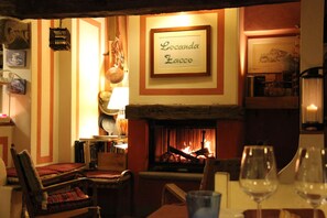 Fireplace - Locanda Zacco (Marliana)