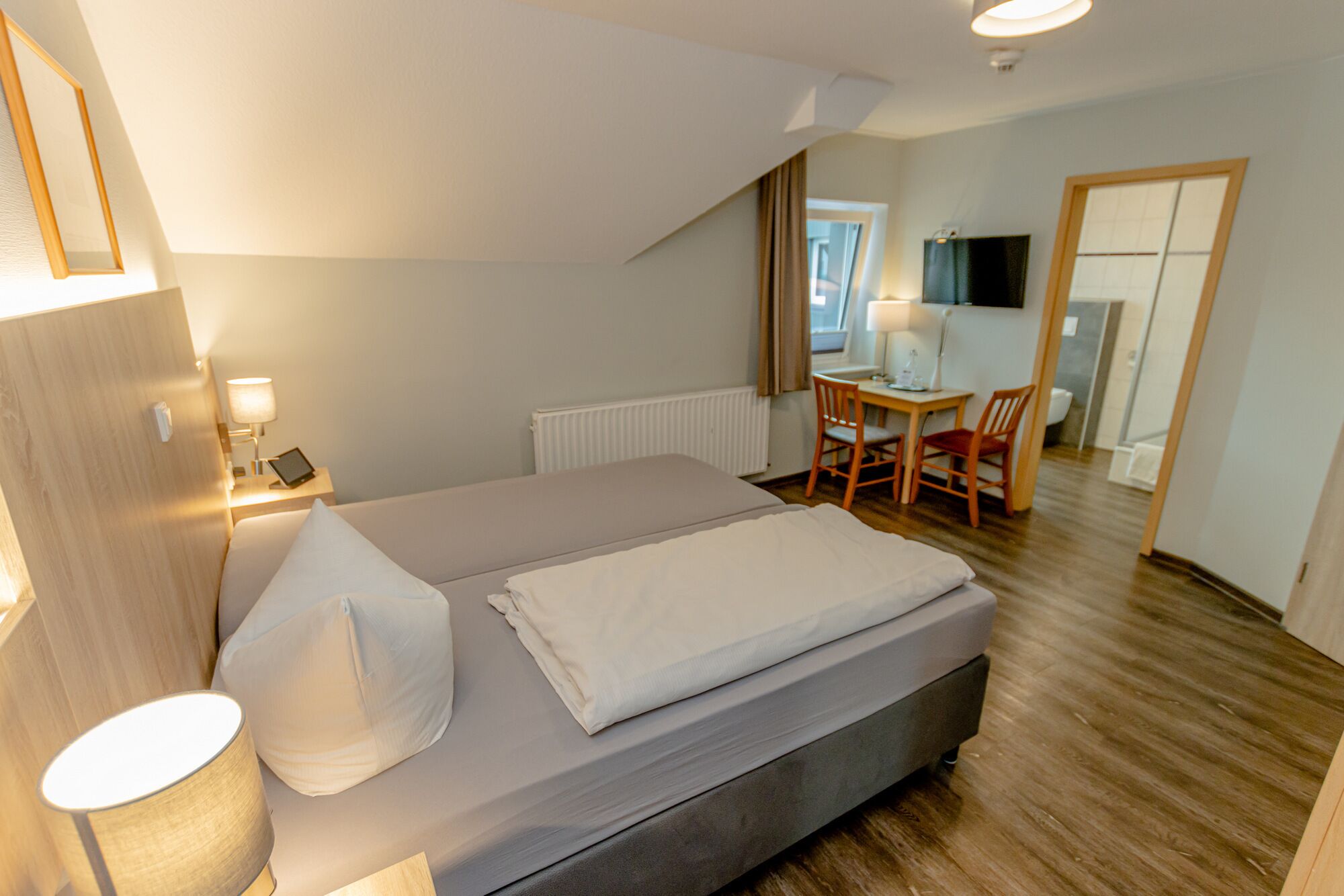 standard double room, non smoking | bathroom | shower, hair dryer, towels, soap