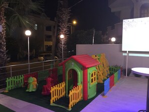Children's play area - outdoor - Hotel London Blue (Marmaris)
