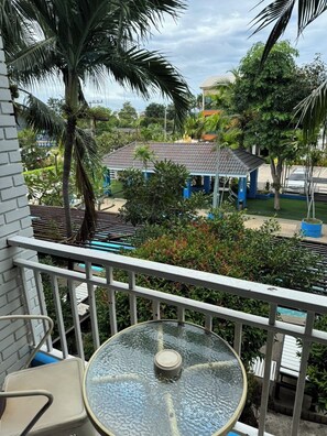 Superior Double Room | Balcony view - Blue Garden Resort Pattaya (Pattaya)