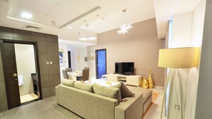 Unclassified image, 5 of 33, button - KOH - Cayan Tower (Dubai)