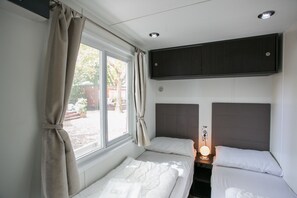 Grand stacaravan, 3 slaapkamers | Babybedden (toeslag)
