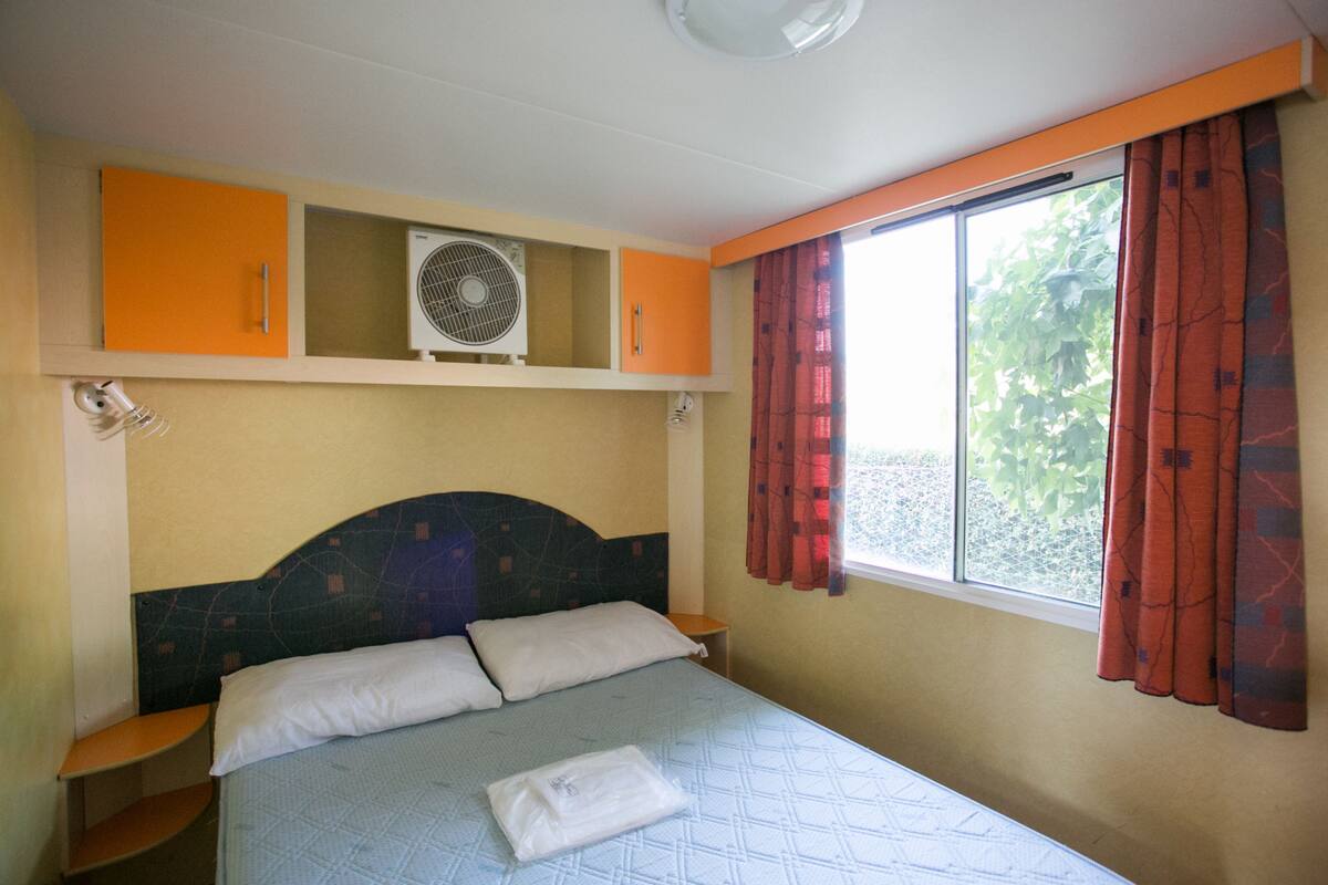 Classic Mobile Home, 2 Bedrooms