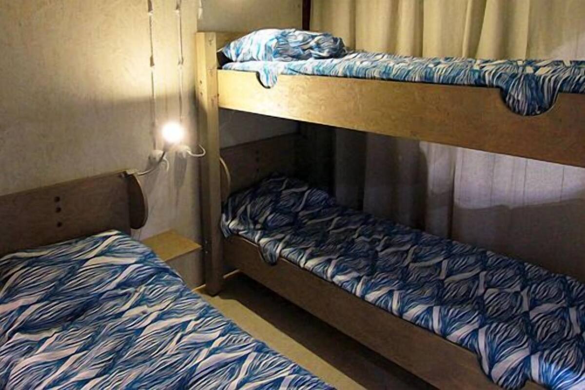 Deluxe Tent