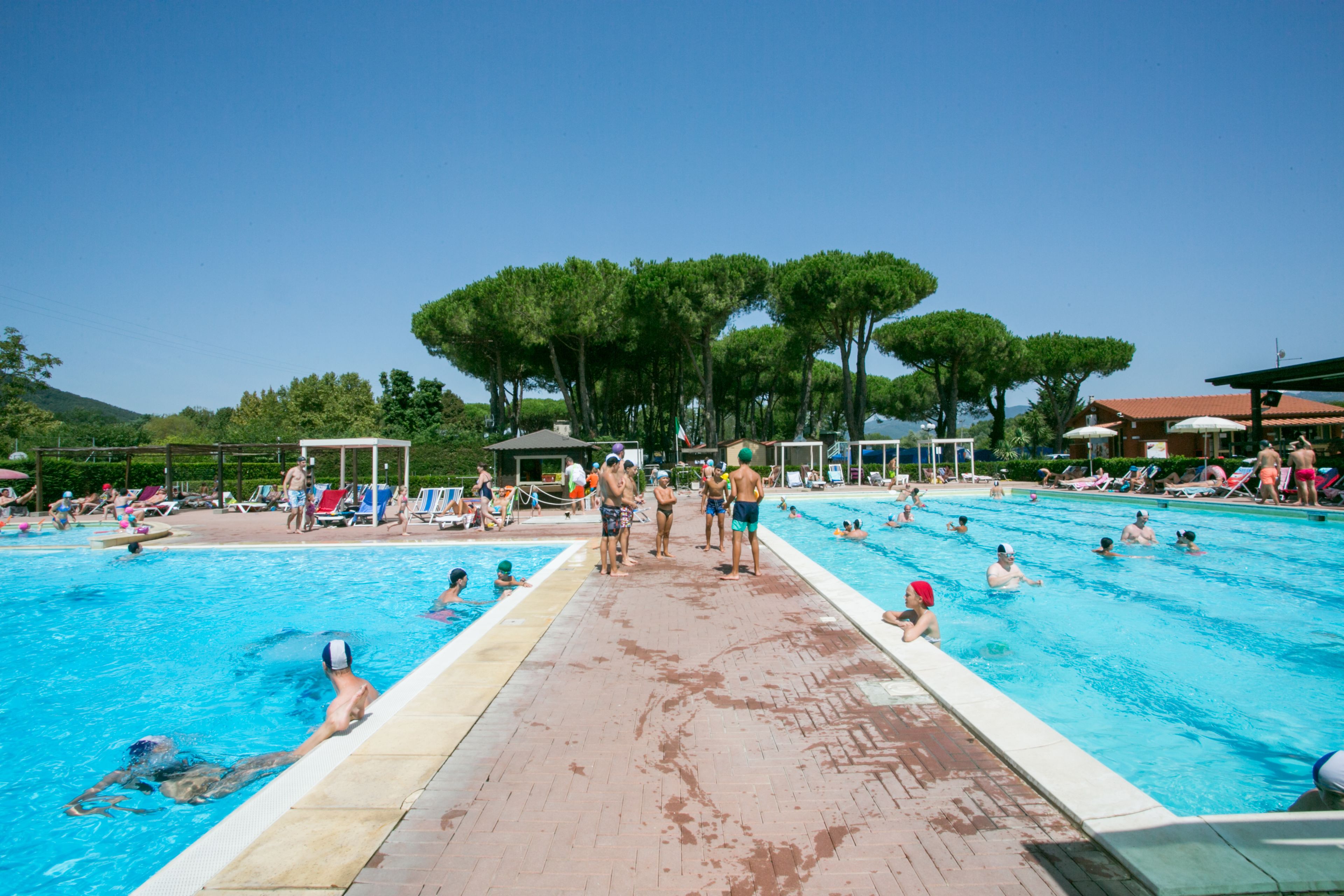Seasonal outdoor pool, sun loungers