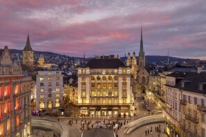 A historic building with multiple floors, large windows, and a central courtyard. - Mandarin Oriental Savoy, Zurich (Zürich)