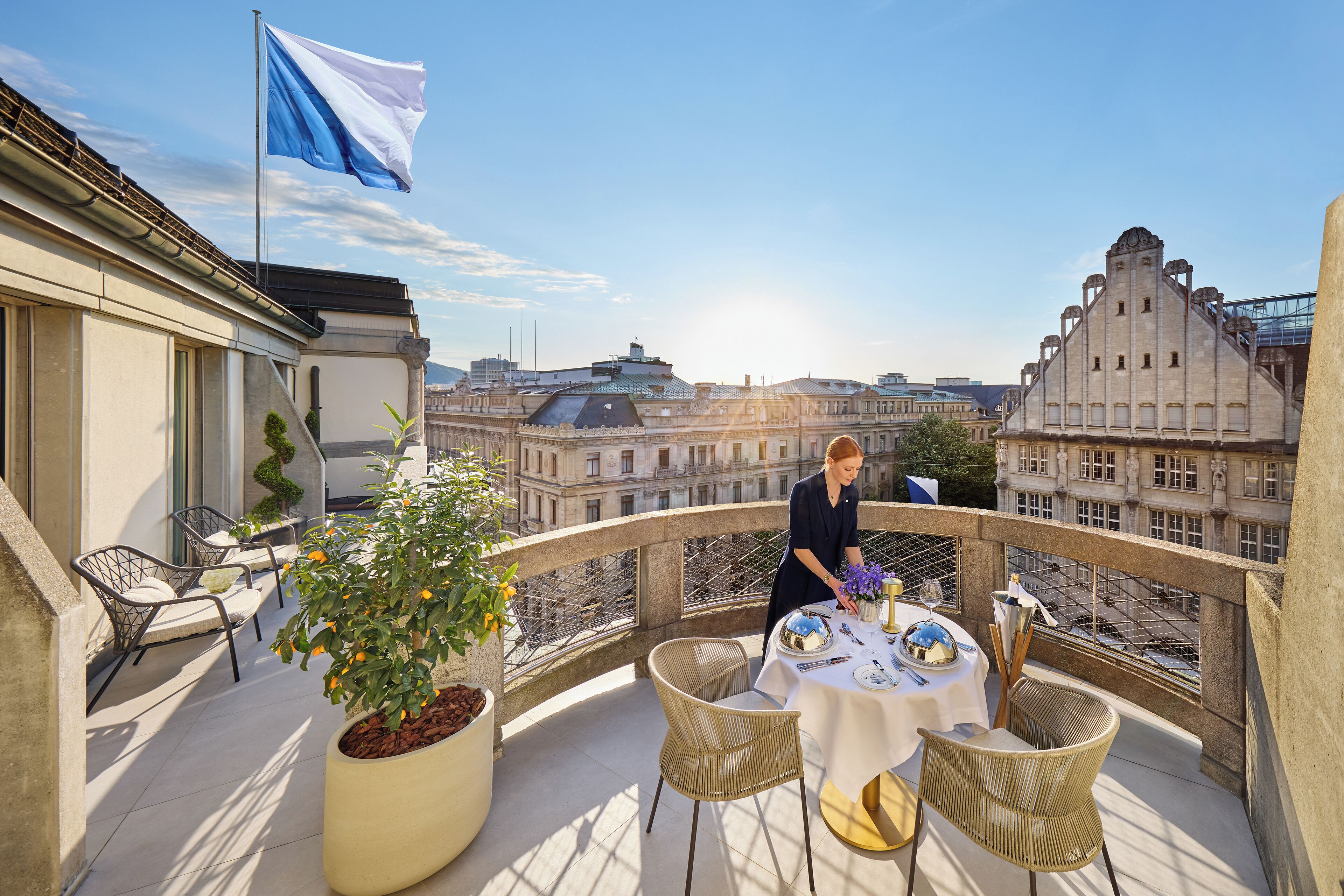 Suite, 1 King Bed (Mandarin Rooftop) | Terrace/patio