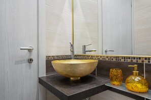 Apartment, 1 Schlafzimmer | Waschbecken im Bad