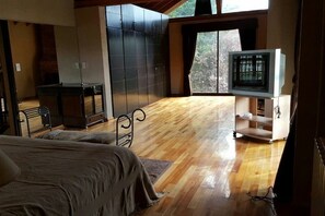 Casa, 4 habitaciones | 4 habitaciones, tabla de planchar con plancha y wifi gratis 