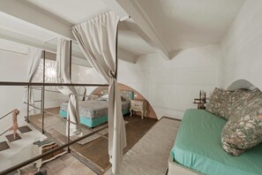 Appartement, 1 slaapkamer | 1 slaapkamer, een strijkplank/strijkijzer, gratis wifi