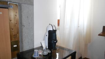 Standard Double Room | Coffee and/or coffee maker