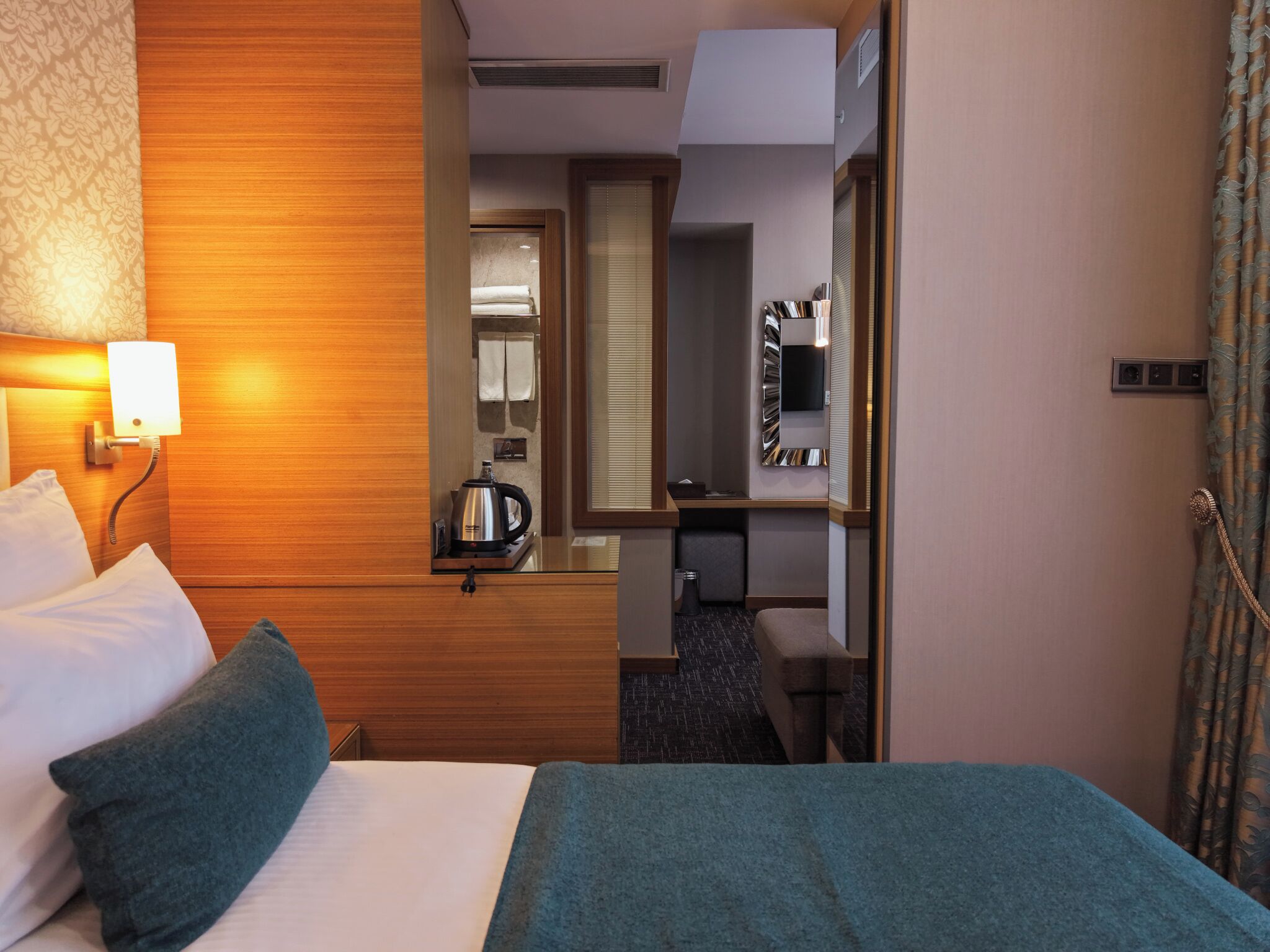 Family Room, 2 Bedrooms | Premium bedding, minibar, in-room safe, desk