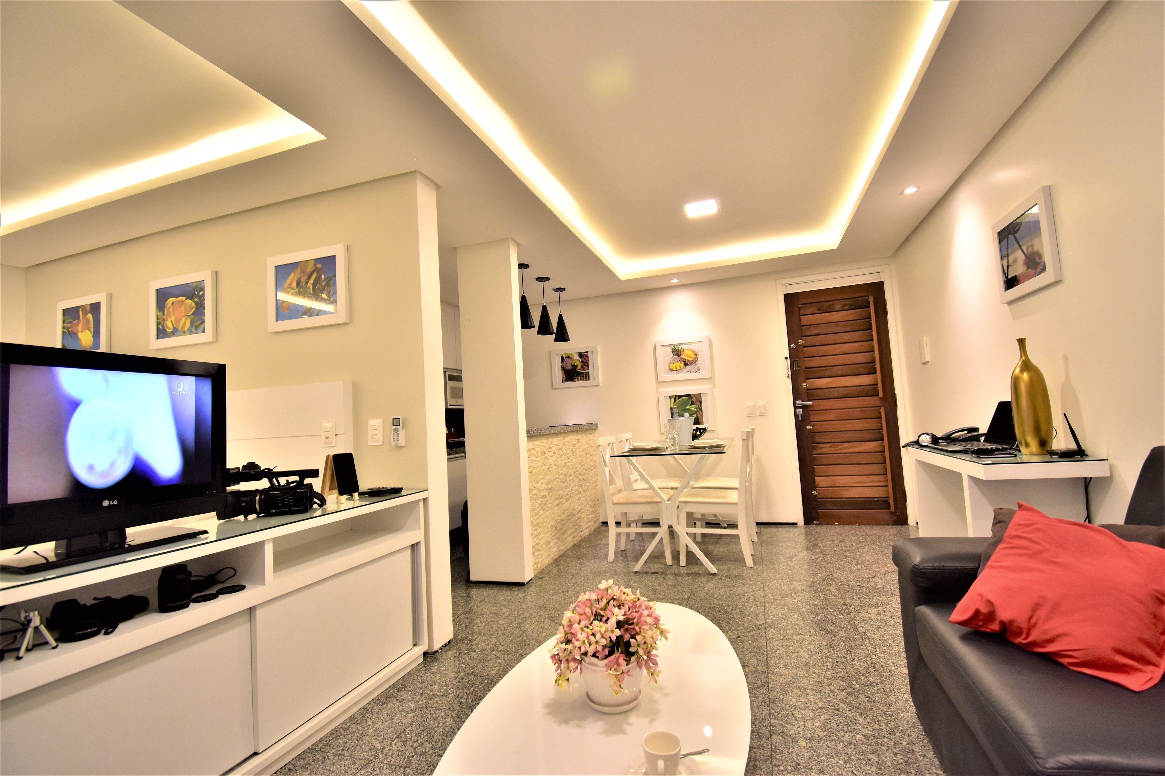 1 bedroom, premium bedding, Select Comfort beds, in-room safe