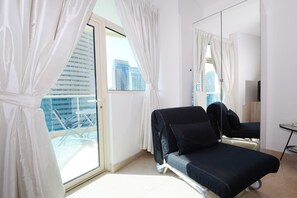 Studio | Living area | LED TV - KOH - Yacht Bay (Dubai)