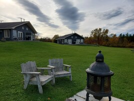 Room, Kitchenette, Ocean View | Premium bedding, individually decorated, individually furnished, desk