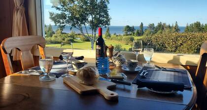 Amherst Shore Country Inn