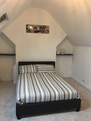 Elite Townhome, 3 Bedrooms | View from room - Lordsbrook Guesthouse (Liverpool)