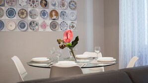 Deluxe Apartment, 1 Bedroom (Location: Via Dei Castellani 10) | In-room dining - Castellani Suites (Florence)