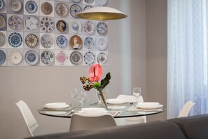 Lägenhet Deluxe - 1 sovrum (Location: Via Dei Castellani 10) | Matservice på rummet