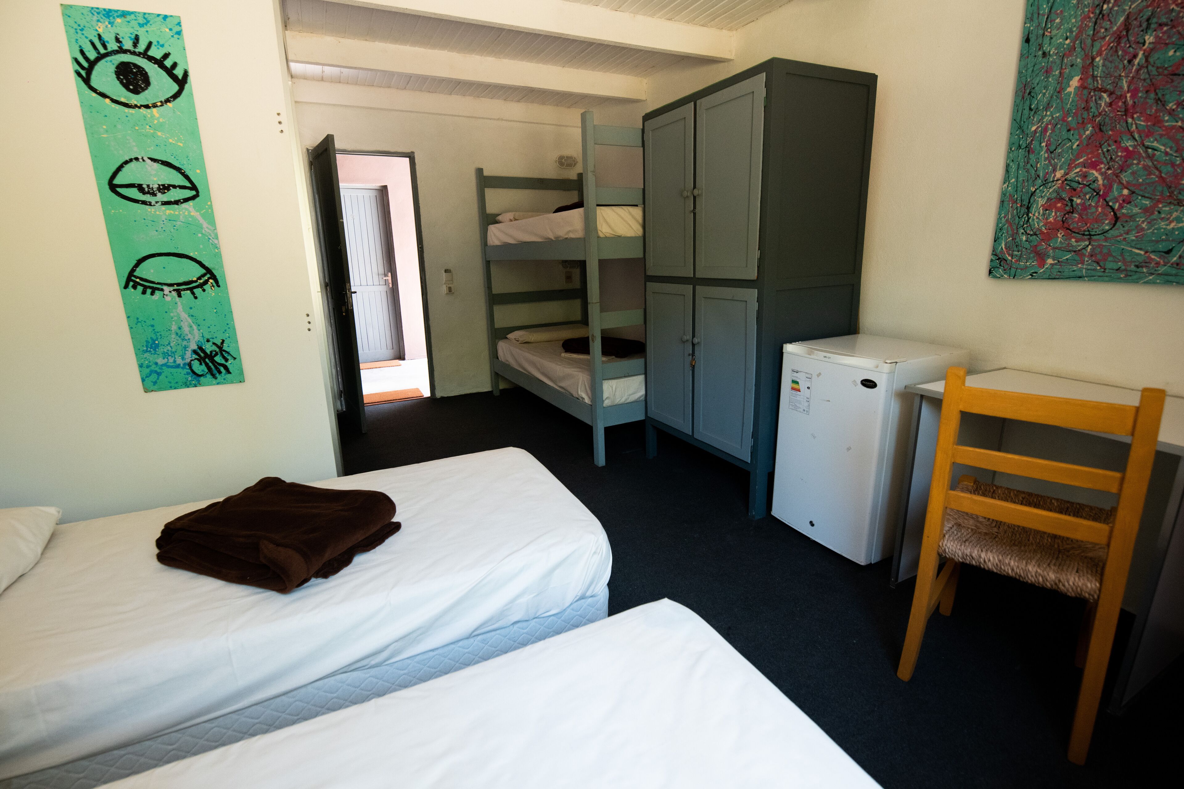 Mundaka Hostel y Bar - Adults Only