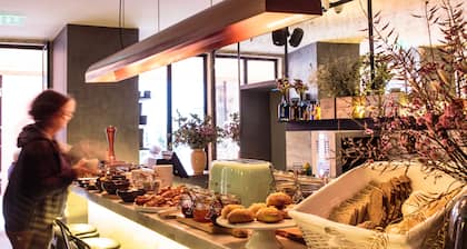 Dear Lisbon - Gallery House