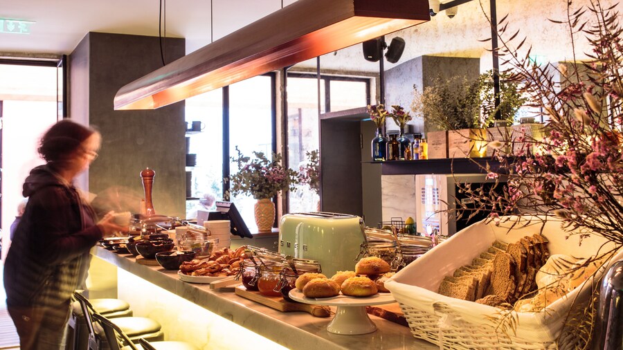 Dear Lisbon - Gallery House