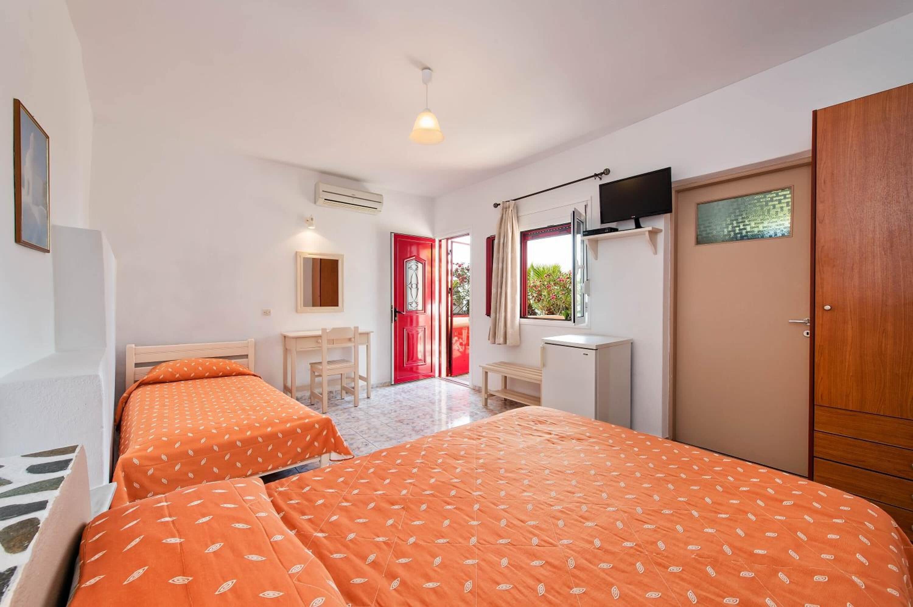 in-room safe, iron/ironing board, free wifi, bed sheets