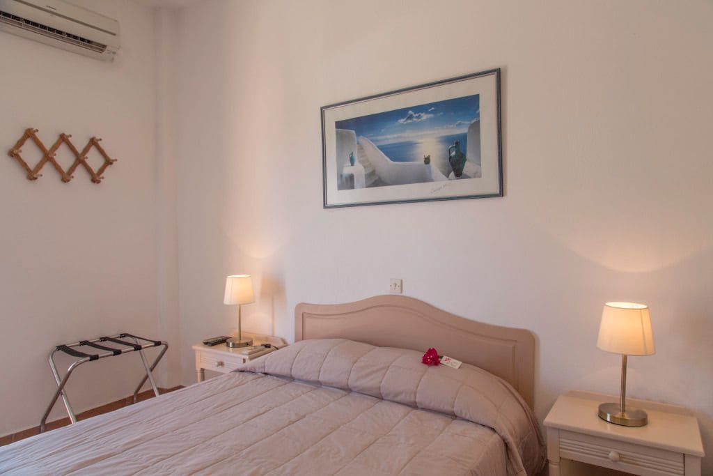 in-room safe, iron/ironing board, free wifi, bed sheets