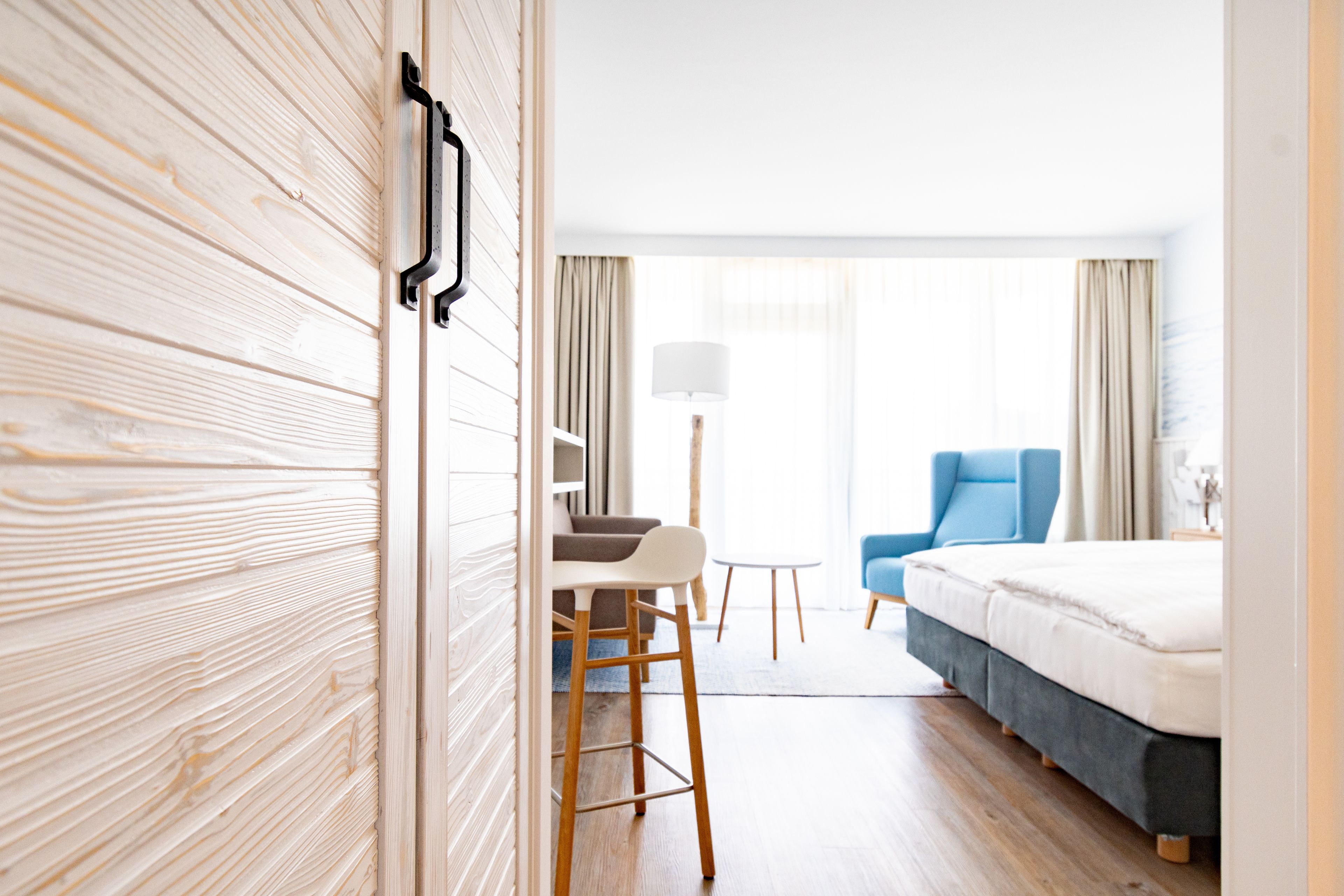 1 bedroom, hypo-allergenic bedding, in-room safe, desk