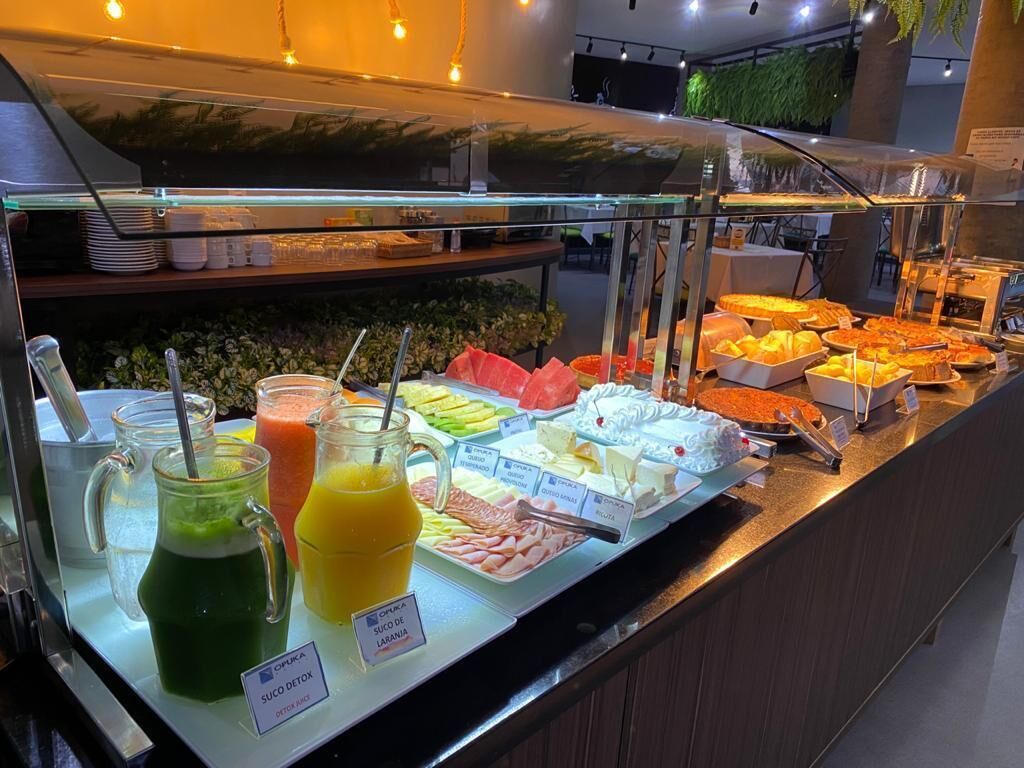 Petit déjeuner buffet compris en semaine