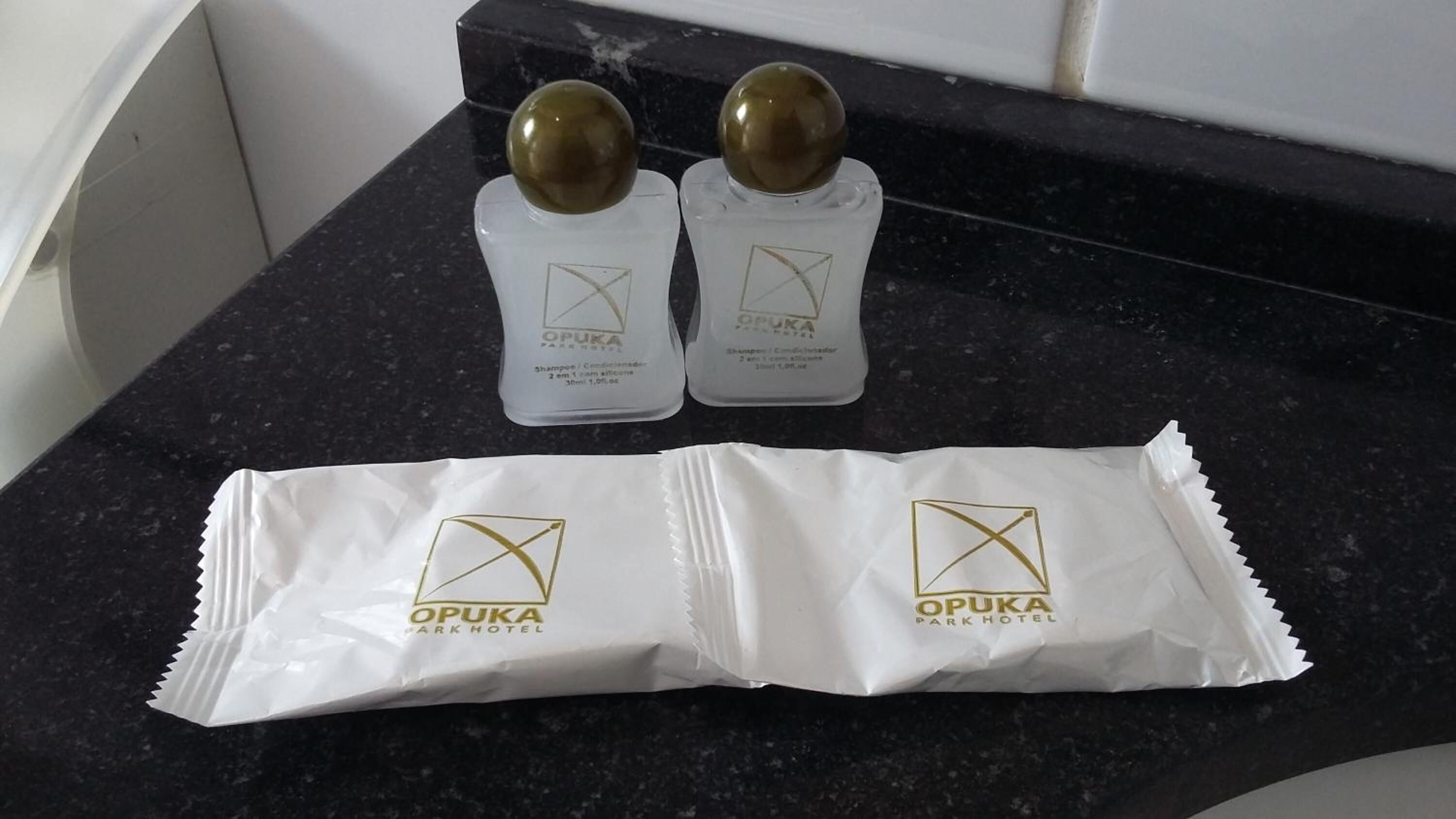 deluxe single room, multiple beds | bathroom | shower, free toiletries, hair dryer, towels