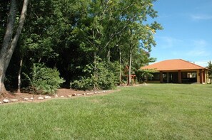 Courtyard - Chácara Marson (Mandaguaçu)