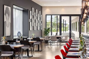 Breakfast and dinner served, local and international cuisine