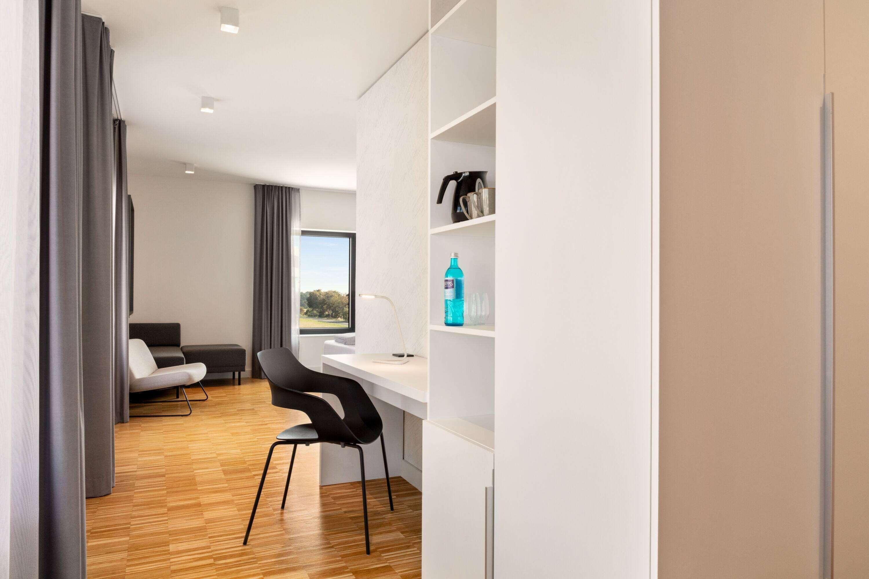 Coffres-forts dans les chambres, bureau
