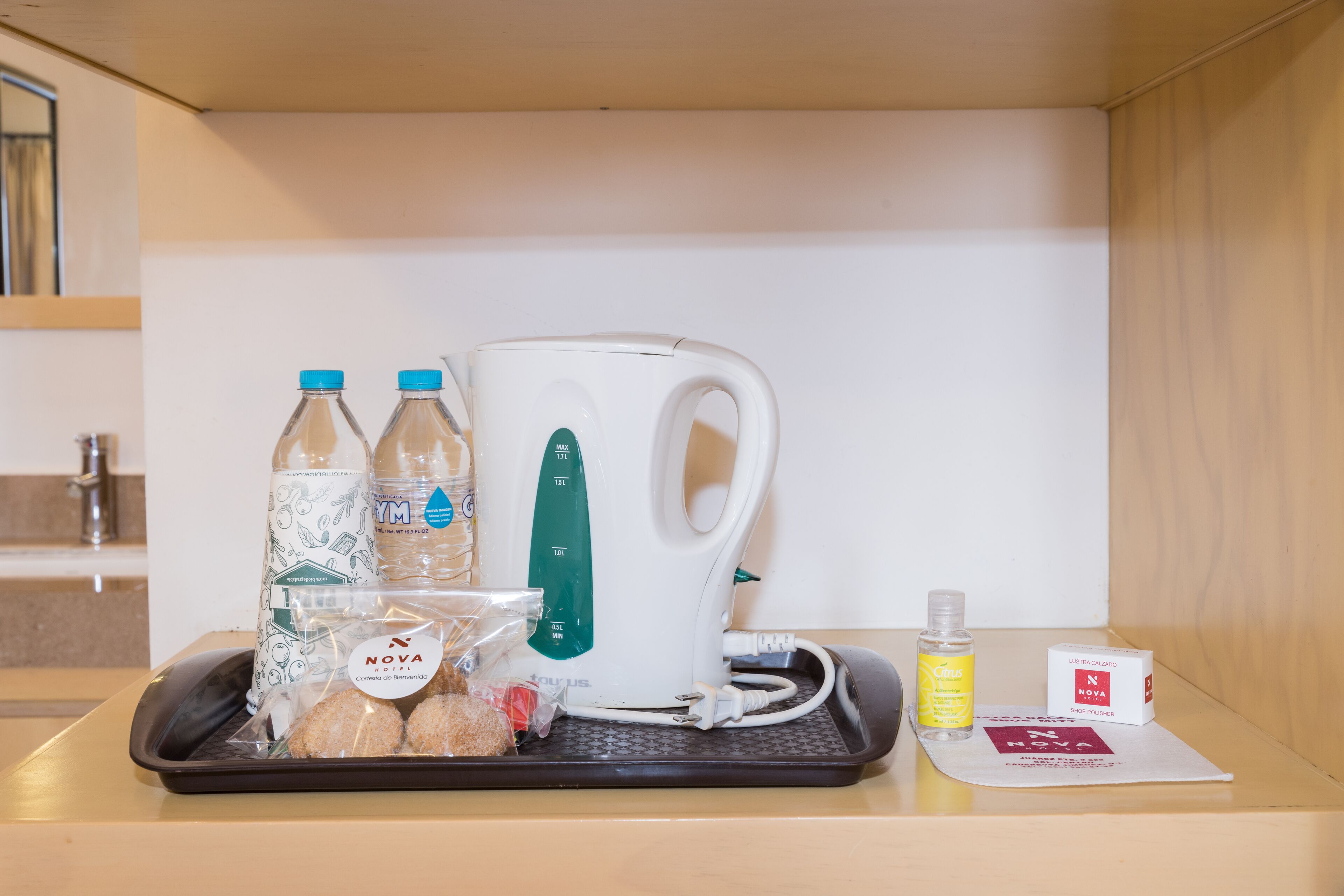 hypo-allergenic bedding, desk, iron/ironing board, free wifi