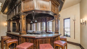 2 bars/lounges - Dover Hall (Manakin-Sabot)