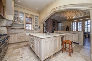 Kühlschrank, Mikrowelle