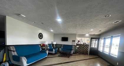 Hotel Arthur by OYO Glenwood Hwy 34