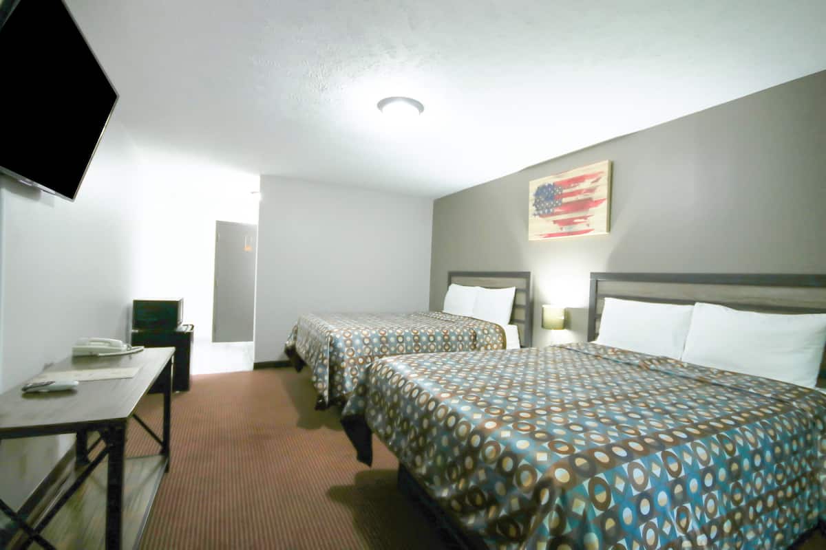 Room, 2 Queen Beds, Non Smoking